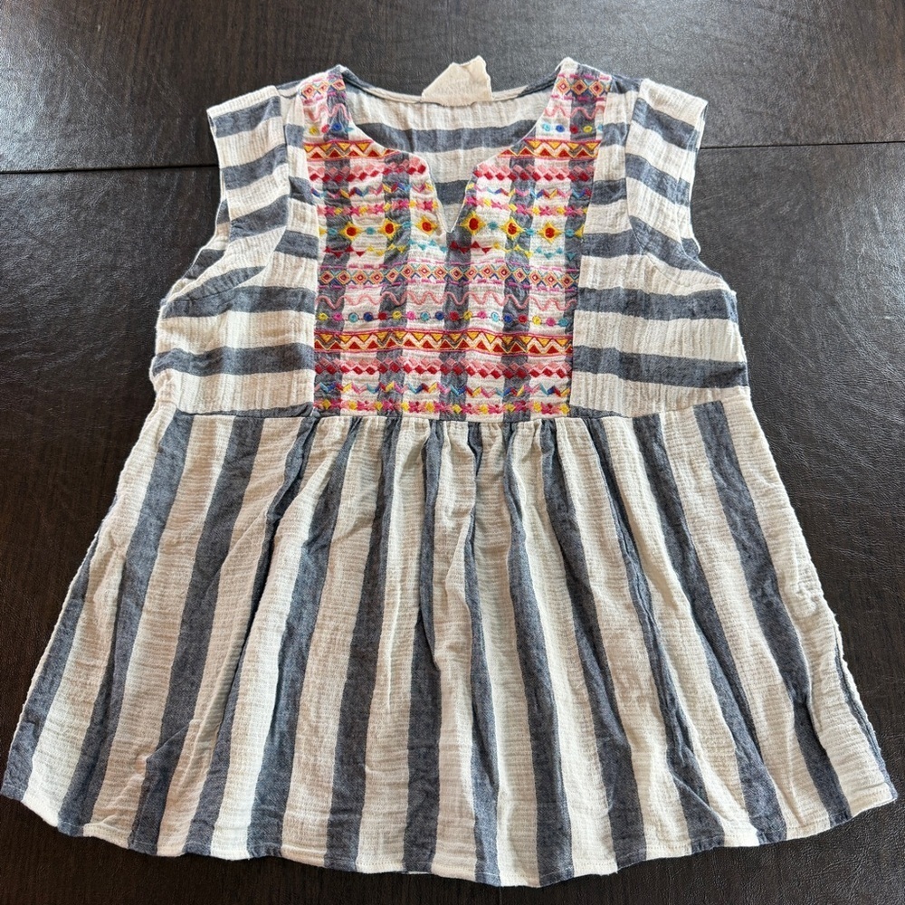 Savanna Jane Denim and Cream  Stiped Geometric Textured Top Sz S